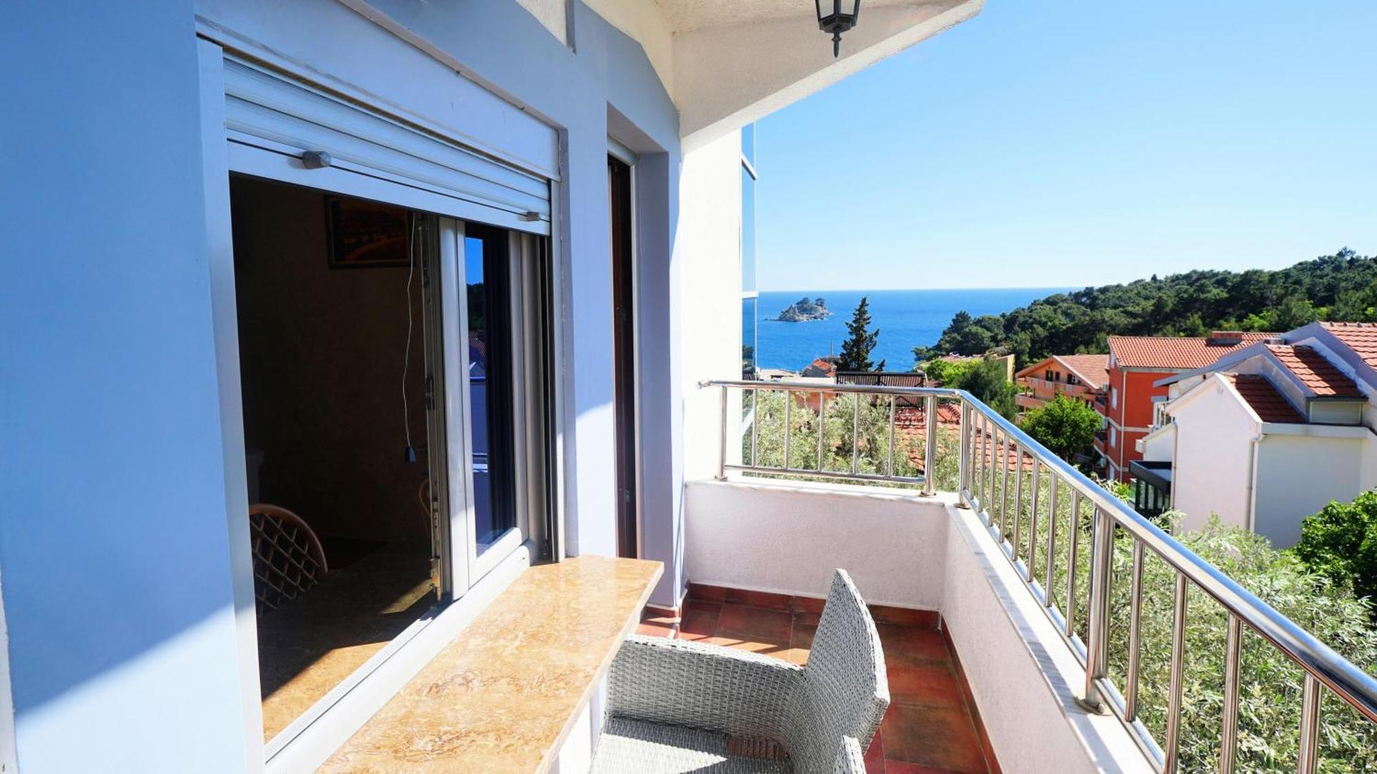Medin Apartments Bluvista Petrovac Exterior photo