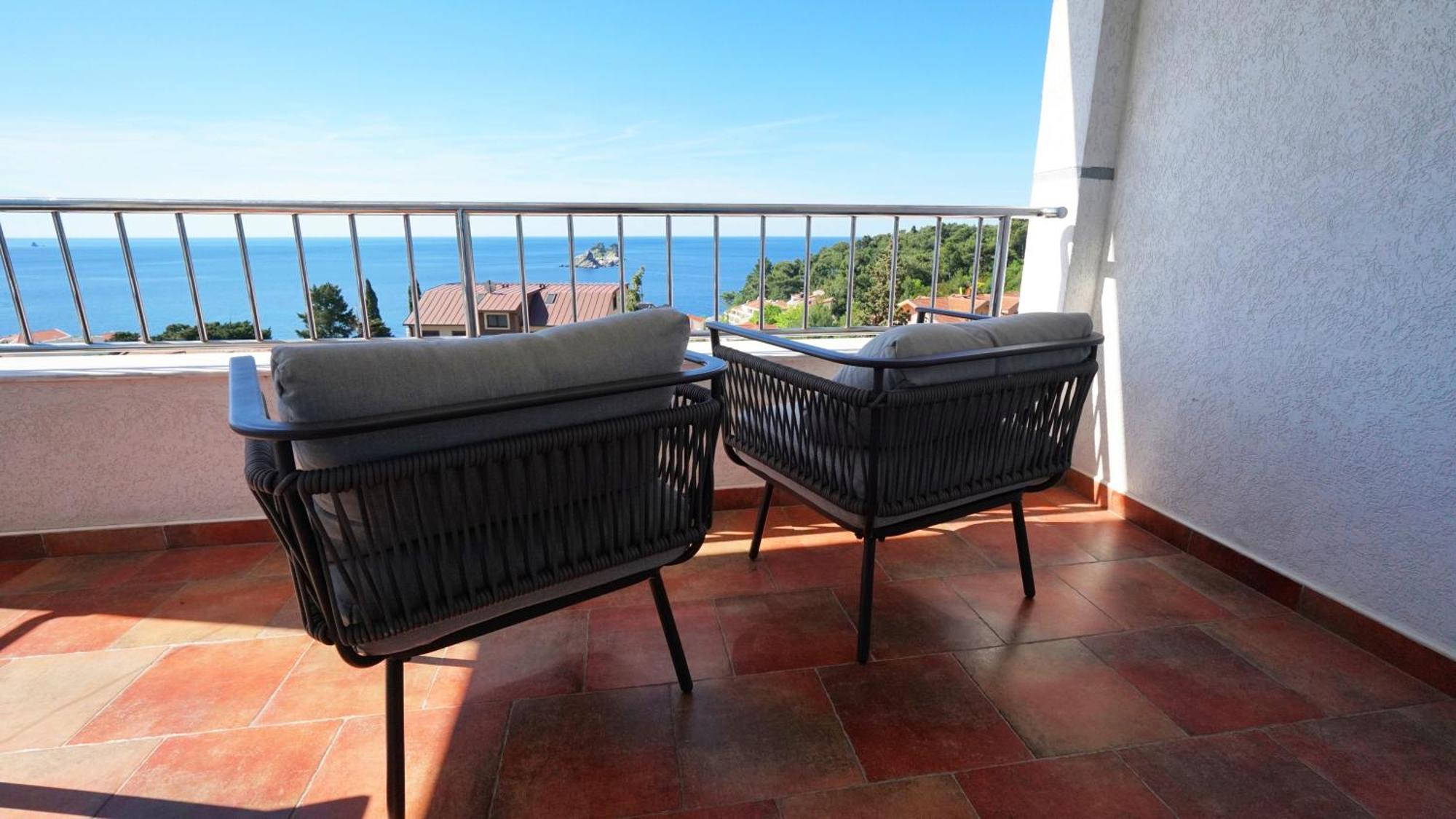 Medin Apartments Bluvista Petrovac Exterior photo