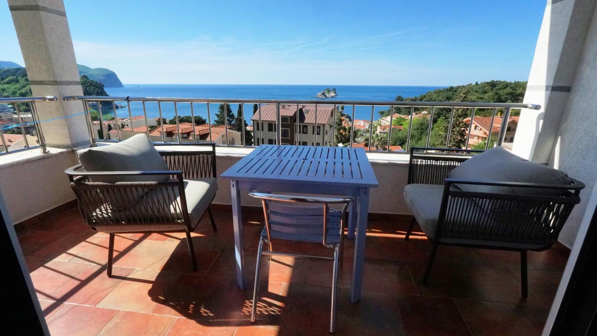 Medin Apartments Bluvista Petrovac Exterior photo